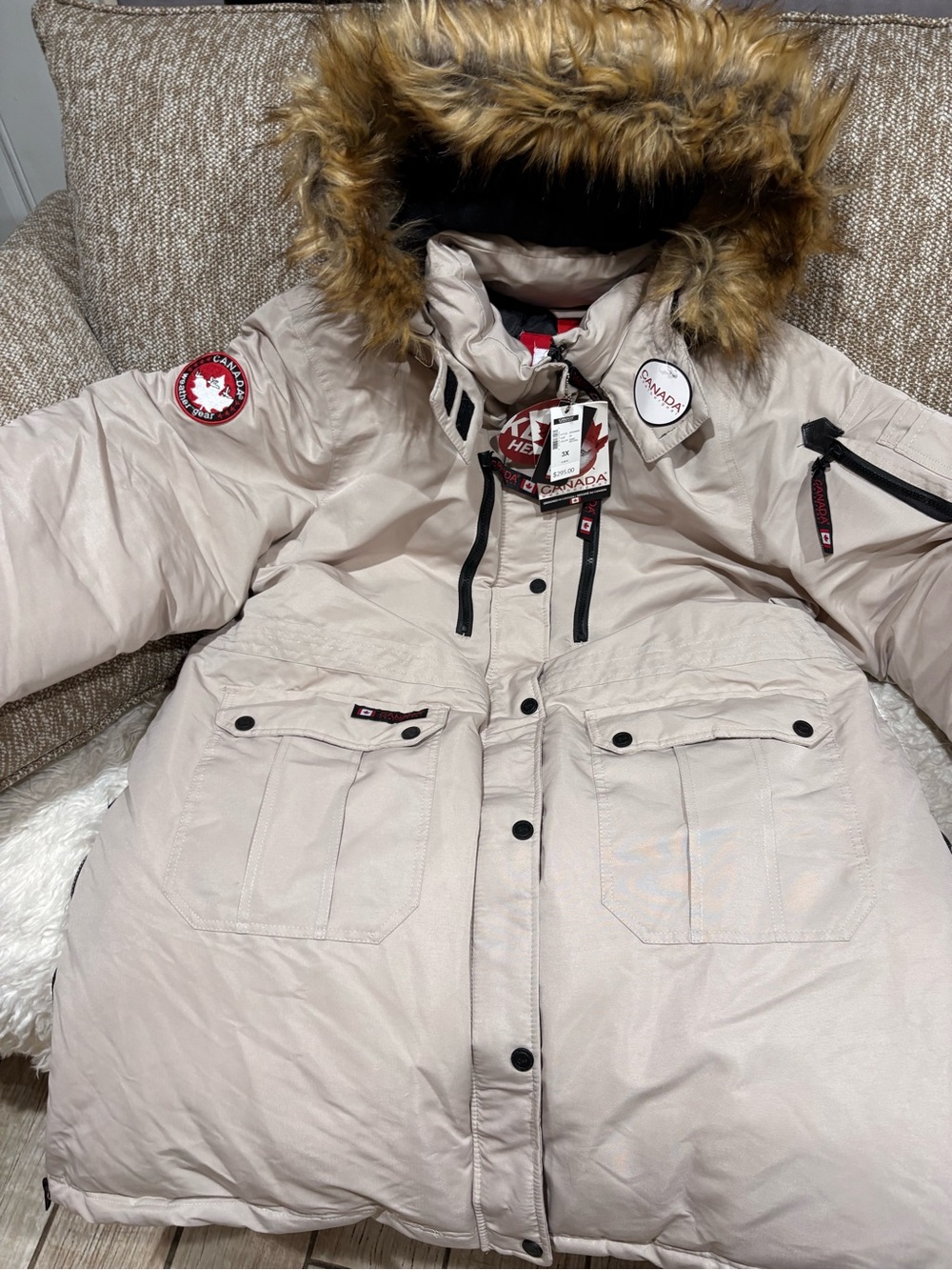 Canada Winter Parka Jacket in Light Beige with Fur-Trim Hood women’s 3X new